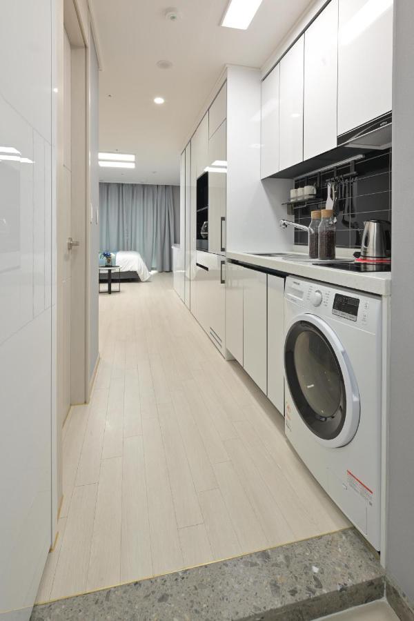 Bayone Park Apartment Yeosu Exterior photo